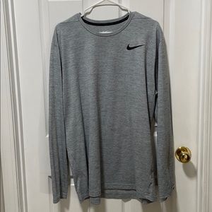 LIKE NEW - XL Nike Dri-Fit